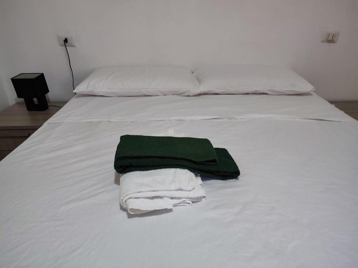 Rooms For Rent 67 Sassari Exterior foto
